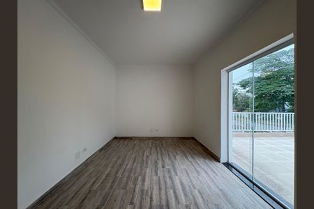 Casa à venda com 173m², 4 quartos e 2 vagas Casa à venda com 173m², 4 quartos e 2 vagasSuite
