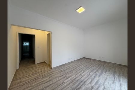 Casa à venda com 173m², 4 quartos e 2 vagas Casa à venda com 173m², 4 quartos e 2 vagasSuite