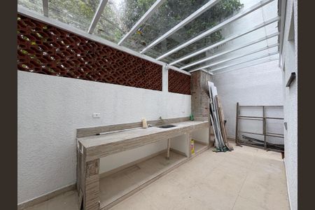 Casa à venda com 173m², 4 quartos e 2 vagas Casa à venda com 173m², 4 quartos e 2 vagasÁrea gourmet