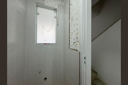 Casa à venda com 173m², 4 quartos e 2 vagas Casa à venda com 173m², 4 quartos e 2 vagasLavabo