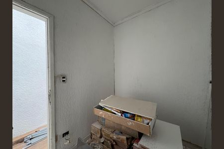 Casa à venda com 173m², 4 quartos e 2 vagas Casa à venda com 173m², 4 quartos e 2 vagasQuarto de Serviço