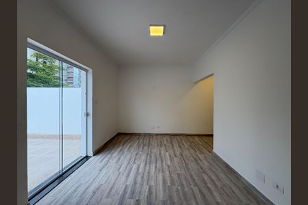 Casa à venda com 173m², 4 quartos e 2 vagas Casa à venda com 173m², 4 quartos e 2 vagasSuite