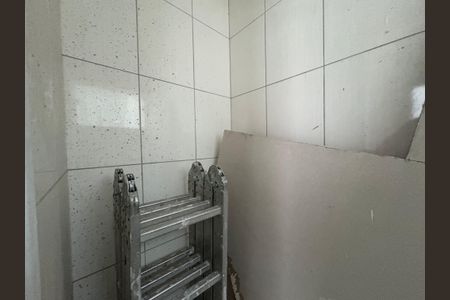 Casa à venda com 173m², 4 quartos e 2 vagas Casa à venda com 173m², 4 quartos e 2 vagasBanheiro de serviço