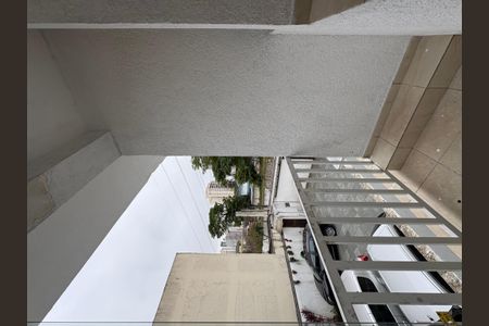 Casa à venda com 173m², 4 quartos e 2 vagas Casa à venda com 173m², 4 quartos e 2 vagasQuarto 1