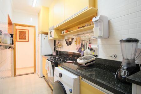 Apartamento à venda com 70m², 2 quartos e 1 vagaCozinha e Área de Serviço