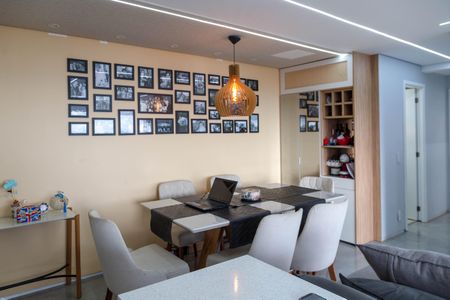 Apartamento à venda com 73m², 2 quartos e 2 vagasSala