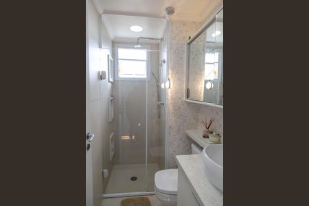 Apartamento à venda com 73m², 2 quartos e 2 vagasBanheiro da Suíte