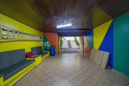 Casa à venda com 209m², 3 quartos e 4 vagas Casa à venda com 209m², 3 quartos e 4 vagasÁrea de lazer / garagem