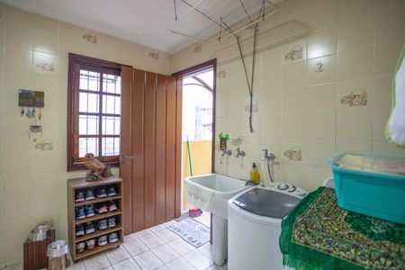 Casa à venda com 209m², 3 quartos e 4 vagas Casa à venda com 209m², 3 quartos e 4 vagasÁrea de serviço