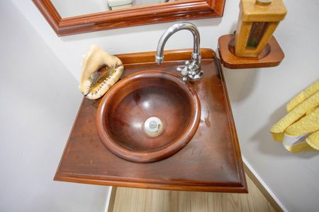 Casa à venda com 209m², 3 quartos e 4 vagas Casa à venda com 209m², 3 quartos e 4 vagasLavabo