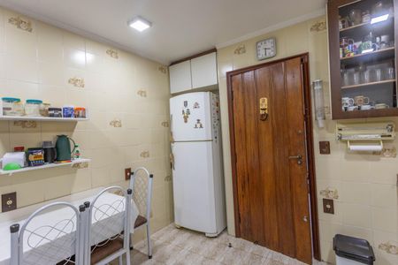 Casa à venda com 209m², 3 quartos e 4 vagas Casa à venda com 209m², 3 quartos e 4 vagasCozinha