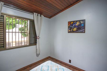 Casa à venda com 209m², 3 quartos e 4 vagas Casa à venda com 209m², 3 quartos e 4 vagasQuarto 2