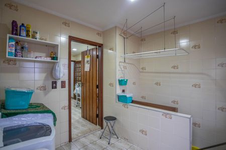 Casa à venda com 209m², 3 quartos e 4 vagas Casa à venda com 209m², 3 quartos e 4 vagasÁrea de serviço