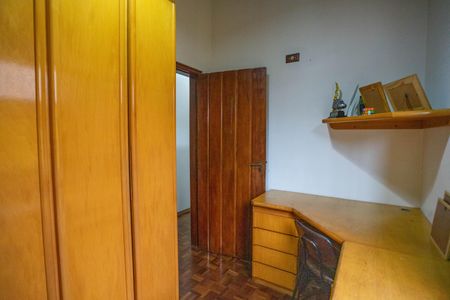 Casa à venda com 209m², 3 quartos e 4 vagas Casa à venda com 209m², 3 quartos e 4 vagasQuarto 2