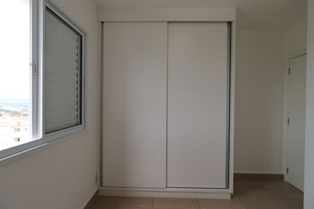 Apartamento para alugar com 74m², 3 quartos e 2 vagasQuarto 2