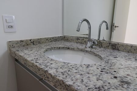 Apartamento para alugar com 74m², 3 quartos e 2 vagasBanheiro