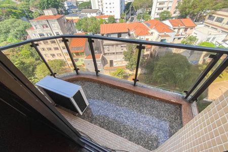 Apartamento à venda com 216m², 3 quartos e 3 vagasVaranda Master