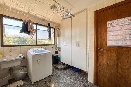 Apartamento à venda com 216m², 3 quartos e 3 vagasÁrea de Serviço