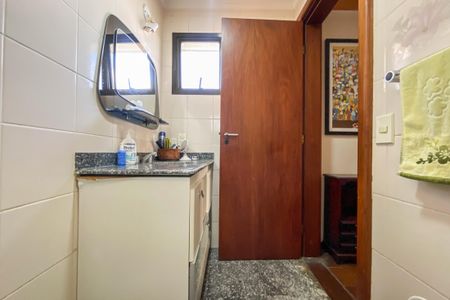 Apartamento à venda com 216m², 3 quartos e 3 vagasBanheiro Suíte 02