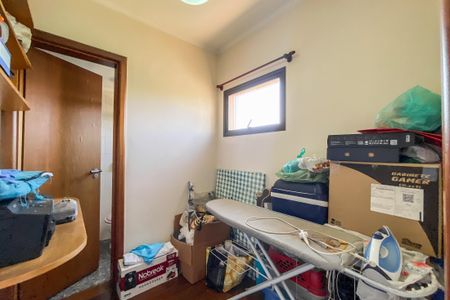 Apartamento à venda com 216m², 3 quartos e 3 vagasQuarto de Serviço