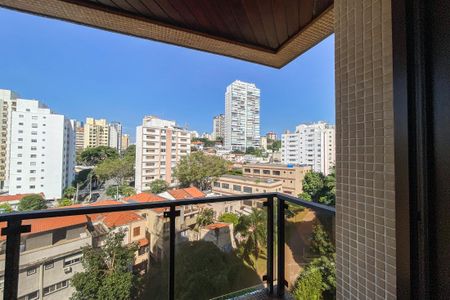 Apartamento à venda com 216m², 3 quartos e 3 vagasVaranda Master