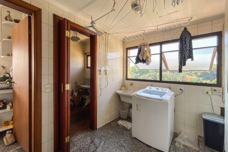 Apartamento à venda com 216m², 3 quartos e 3 vagasÁrea de Serviço