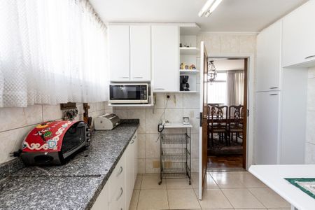 Apartamento para alugar com 190m², 4 quartos e 2 vagasCozinha