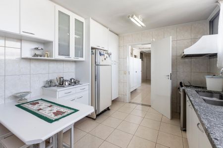 Apartamento para alugar com 190m², 4 quartos e 2 vagasCozinha