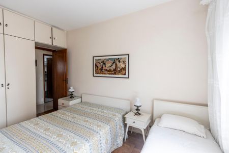 Apartamento para alugar com 190m², 4 quartos e 2 vagasQuarto 