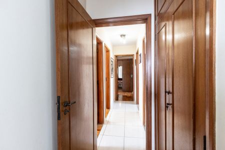 Apartamento para alugar com 190m², 4 quartos e 2 vagasCorredor