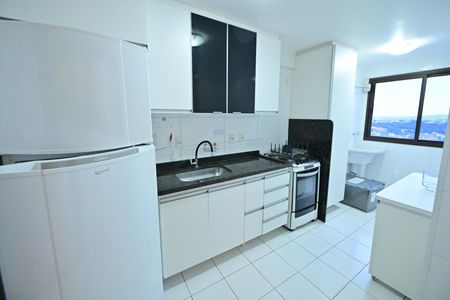 Apartamento à venda com 66m², 2 quartos e 1 vaga Apartamento à venda com 66m², 2 quartos e 1 vagaCozinha
