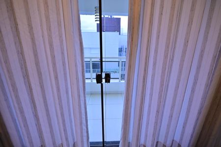 Apartamento à venda com 66m², 2 quartos e 1 vaga Apartamento à venda com 66m², 2 quartos e 1 vagaFachada/Sala