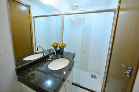 Apartamento à venda com 66m², 2 quartos e 1 vaga Apartamento à venda com 66m², 2 quartos e 1 vagaBanheiro/Suíte