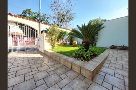 Casa à venda com 360m², 4 quartos e 5 vagasGaragem / Jardim