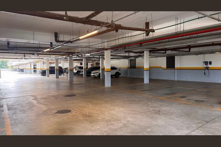 Apartamento para alugar com 110m², 2 quartos e 2 vagasÁrea comum - Garagem