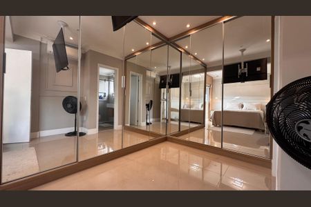 Apartamento para alugar com 110m², 2 quartos e 2 vagasCloset da suíte 1