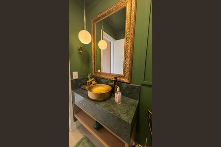 Apartamento para alugar com 110m², 2 quartos e 2 vagasLavabo