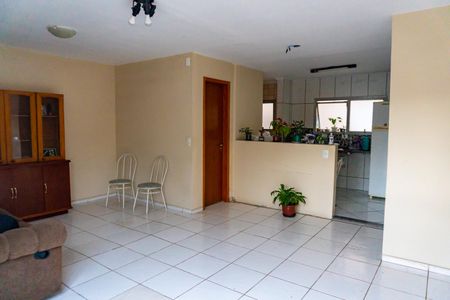 Apartamento à venda com 56m², 2 quartos e 1 vaga Apartamento à venda com 56m², 2 quartos e 1 vagaÁrea comum - Salão de festas