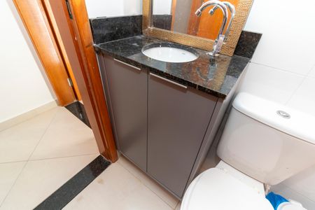 Apartamento à venda com 88m², 2 quartos e 1 vaga Apartamento à venda com 88m², 2 quartos e 1 vagaBanheiro