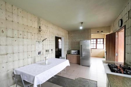 Casa à venda com 463m², 4 quartos e 5 vagasCozinha