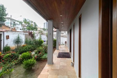 Casa à venda com 463m², 4 quartos e 5 vagasÁrea Externa