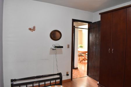 Casa à venda com 480m², 4 quartos e 3 vagasQuarto 2