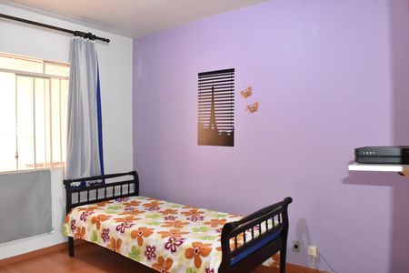 Casa à venda com 480m², 4 quartos e 3 vagasQuarto 2