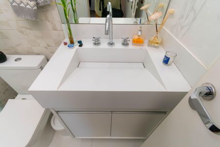 Apartamento à venda com 58m², 2 quartos e 1 vaga Apartamento à venda com 58m², 2 quartos e 1 vagaBanheiro