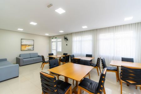 Apartamento à venda com 58m², 2 quartos e 1 vaga Apartamento à venda com 58m², 2 quartos e 1 vagaÁrea comum - Salão de festas