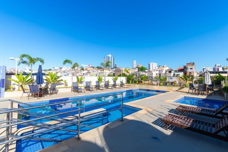 Apartamento à venda com 58m², 2 quartos e 1 vaga Apartamento à venda com 58m², 2 quartos e 1 vagaÁrea comum - Piscina