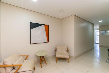 Apartamento à venda com 58m², 2 quartos e 1 vaga Apartamento à venda com 58m², 2 quartos e 1 vagaÁrea comum - Hall Social