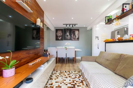 Apartamento à venda com 58m², 2 quartos e 1 vaga Apartamento à venda com 58m², 2 quartos e 1 vagaSala