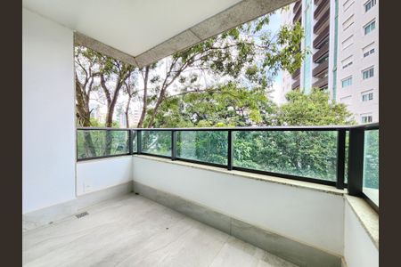 Apartamento à venda com 140m², 4 quartos e 4 vagasVaranda da Sala