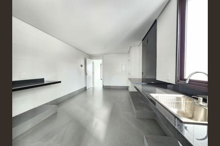 Apartamento à venda com 140m², 4 quartos e 4 vagasCozinha